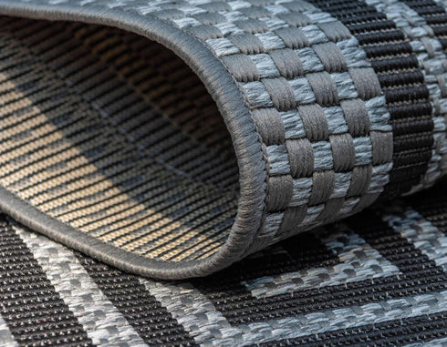 Unique Loom Outdoor Border Collection Area Rug - Greek Key, Gray/Black (2' 2" x 3' 1" Rectangle)