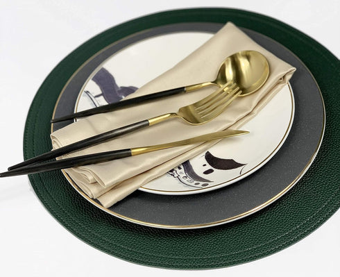 Jovono Faux Leather Round Placemats and Coasters, Wipeable Table Mats, Diameter 13'' and 3.9'', Green