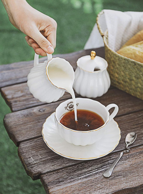 Set, Set, Set 6 (8 oz)- Amazingware Royal Tea Cups and Saucers, with Gold Trim and Gift Box, British Coffee Cups, Tea