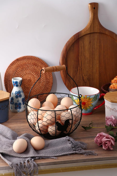 Countertop Fresh Eggs Collecting Basket With HandleVintage Style Metal Wire Eggs Holder Basket for Kitchen Storage Bin