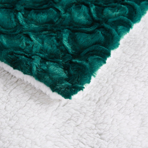63" 90" DaDa Bedding Lavish Emerald Green Blue Faux Fur Fuzzy Throw Blanket - Mermaid Scales Design White Sherpa