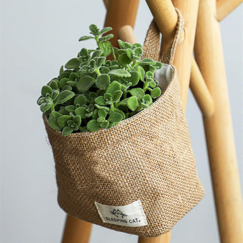 Small Cotton and Linen Hanging Storage Basket, Ideal for Organizing Keys and Miscellaneous Items on Desktop