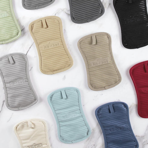 All-Clad Premium Pot Holder & Hot Pad, 100% Cotton, Heat Resistant to 500 Degrees, Titanium, 1-Pack