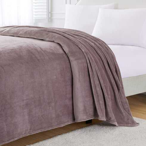 BOURINA Fleece Blanket Flannel Throw Blanket (Lavender, Throw Size) Lightweight Cozy Microfiber for Sofa, Couch, Bed