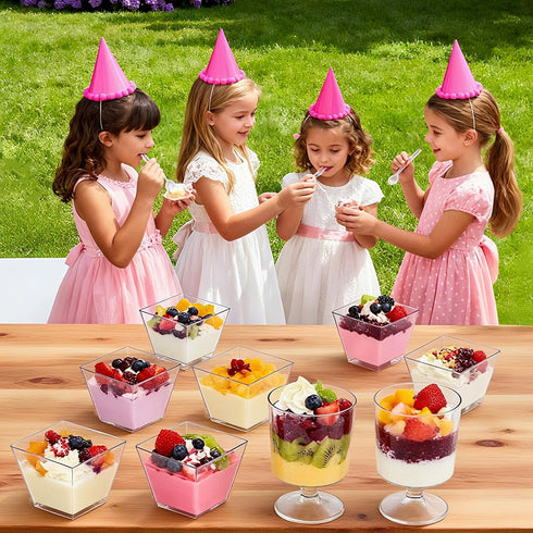 200 Pack 5 oz Plastic Dessert Cups with Spoons, Disposable Parfait Shooter Pudding Jello Cups Goblets for Party, Clear
