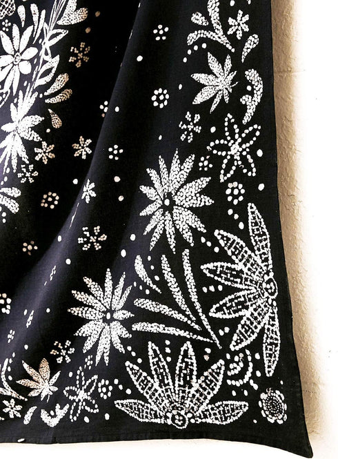 Neasow Bohemian Tapestry Wall Hanging, Black and White Floral Tapestry, 60×80 inches, Boho Decor