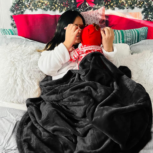 Bedsure GentleSoft Fleece Throw Blanket, Black, Lightweight Plush Cozy Soft Blanket for Couch, 50x60 inches
