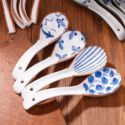 4 Pieces Japanese Soup Spoons, Ceramic Asian Soup Spoon Sets Suitable for Pho, Ramen, Noodles