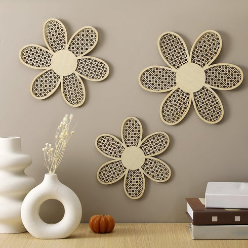 Maitys 3 Pieces Boho Daisy Wall Decor Natural Rattan Flower Wall Hanging Art