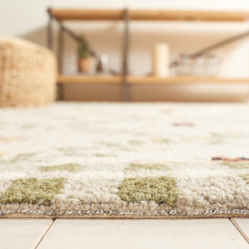 1'8" 2'6", Country (HK55A) SAFAVIEH Chelsea Collection Accent Rug - x Ivory & Green, Hand-Hooked French Wool, Ideal