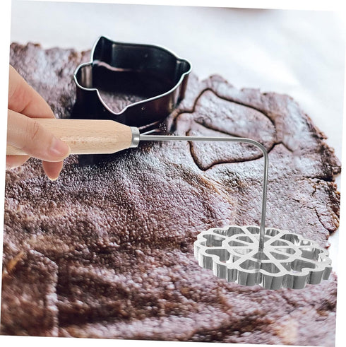 Oil Pier Mold Scandinavian Iron, Wooden Handle Spoon Waffle Rosettes Molds, Non Stick Cookware