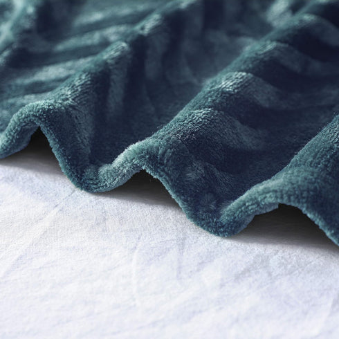 Whale Flotilla Flannel Fleece Throw Blanket, Lightweight Soft Plush Chevron Design, 50x60 Inch, Teal for Couch Sofa Bed