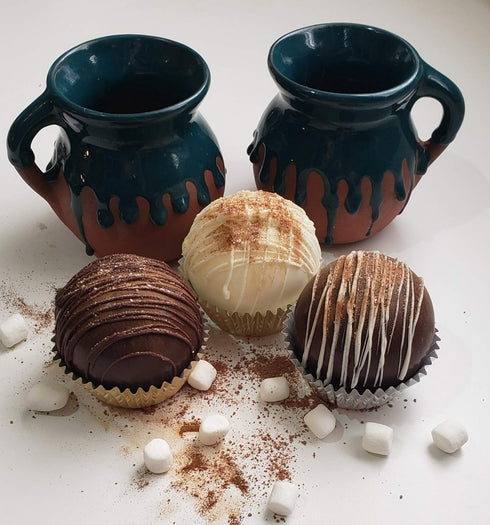 4 Drizzle Bottle for Hot Chocolate Bombs - Condiment Dispenser & Kitchen Squeeze Bottle - Sauce, Frosting, Simple