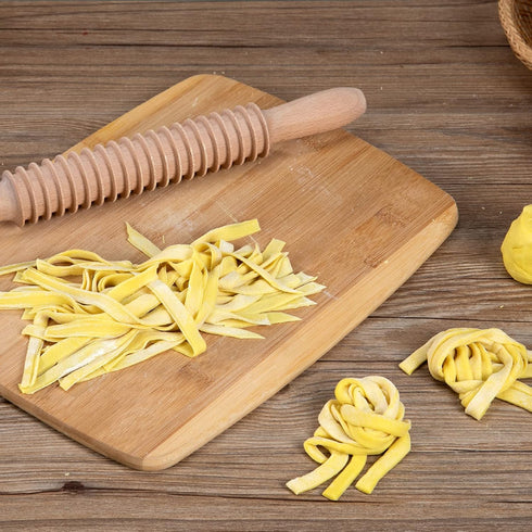 Beech Wood 7mm Fettuccine Pasta Cutter, Noodle Lattice Roller Docker Dough Cutter, Wooden Rolling Pin Kitchen Tool