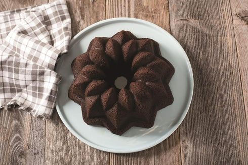 Nordic Ware Vintage Star Bundt Pan