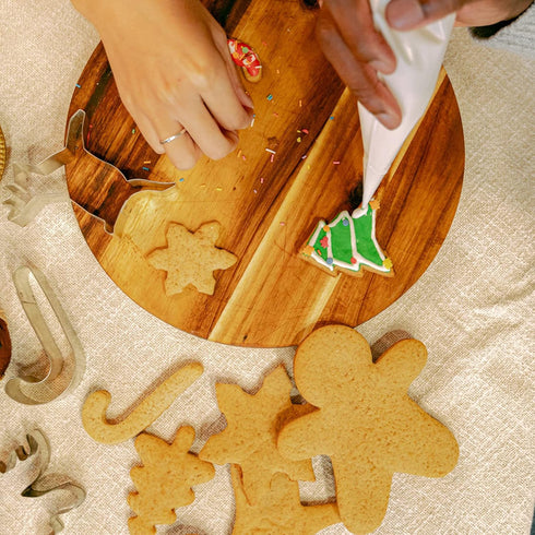 Christmas Cookie Cutters, 10 Pieces Large Metal Cutters - Gingerbread Man, Snowflake, Christmas Tree, and More