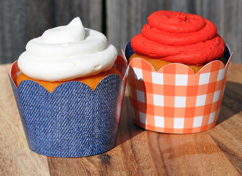 Picnic Cupcake Wrappers, Set of 24 Reversible Scalloped Cup Cake Holders for BBQ, Birthday, Anniversary Celebrations