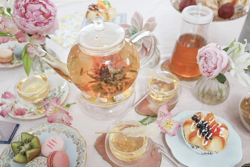 Teabloom Universal Tea Warmer, Large Size 6 in / 15 cm Diameter, Handcrafted Heat Proof Glass, Tealight Candle Included