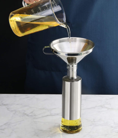 New Star Foodservice Stainless Steel Funnel, 5" with Detachable Strainer/Filter, Silver