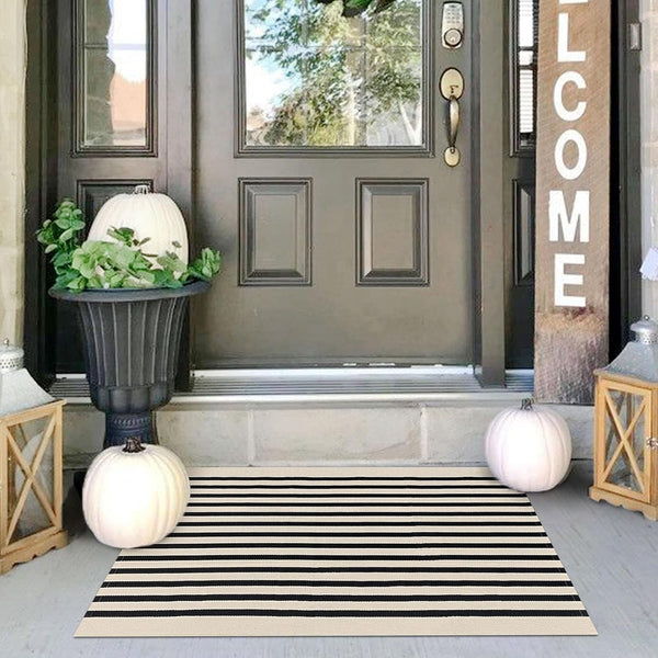 IOHOUZE Black Beige Striped Rug - 2'x3', Small Washable Area Rug for Front Porch, Indoor/Outdoor, Doormat for Entryway
