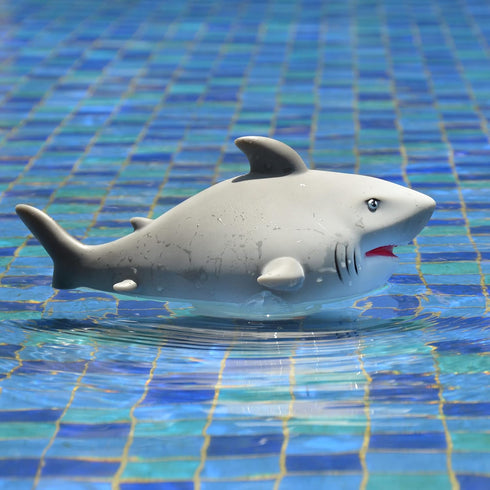 XY-WQ Chlorine Floater, Floating Pool Chlorine Dispenser (Shark) for 1 and 3 Inch Tablets for Pools and Spas
