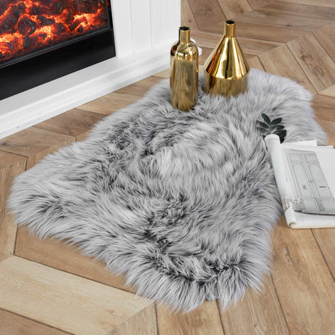 Ashler Faux Fur Rug, Fluffy Shaggy Area Rug Ultra Soft 2 x 3 Feet, Frosted Bottom Black Fuzzy Rug, Machine Washable