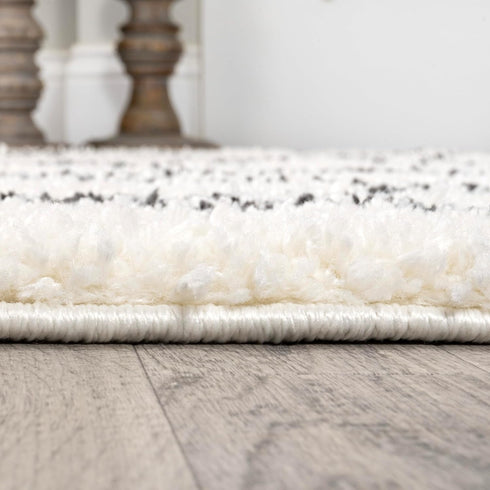 JONATHAN Y MOH410A-3 Cami Moroccan Style Diamond Shag Indoor Area Rug, White/Gray, 3 X 5