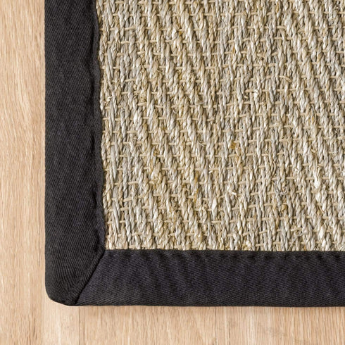 nuLOOM 2x3 Larnaca Seagrass Herringbone Indoor/Outdoor Accent Rug, Black