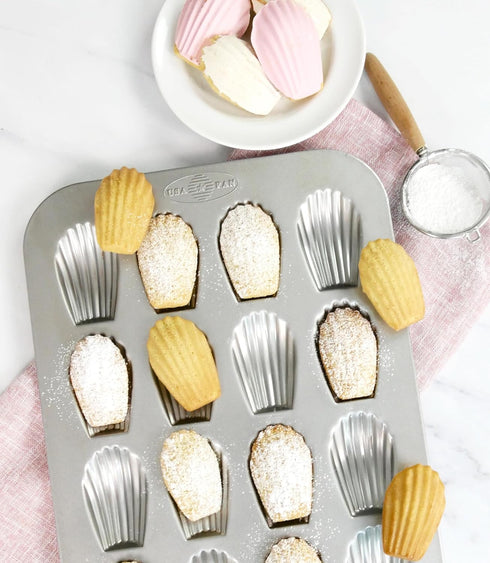 USA Pan Bakeware Madeleine Pan, 16-Well, Aluminized Steel by USA Pan