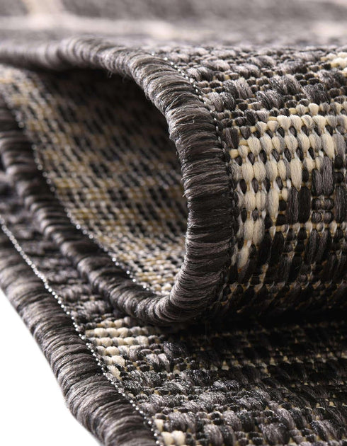 Unique Loom 2' 7" x 4' 1" Outdoor Trellis Collection Area Rug in Hearth Black/Ivory