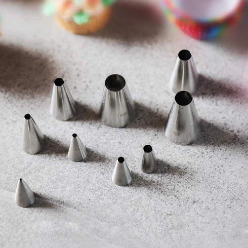 Round Piping Tip Set, 9 Stainless Steel Pastry Tips in Graduated Sizes with 20 Disposable Decorating Bags for Cupcakes,