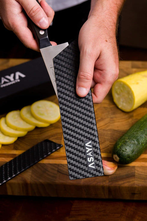 Asaya Professional Knife Edge Guards, Universal Blade Covers, Extra Strength ABS Plastic and BPA-Free Felt Lining (4Pcs)