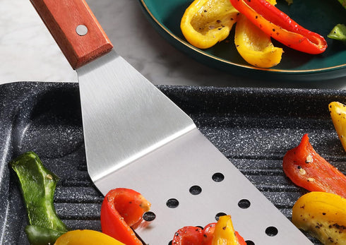 New Star Foodservice 36312 Flexible Grill Turner/Spatula, Wood Handle, 14.5-Inch, Perforated