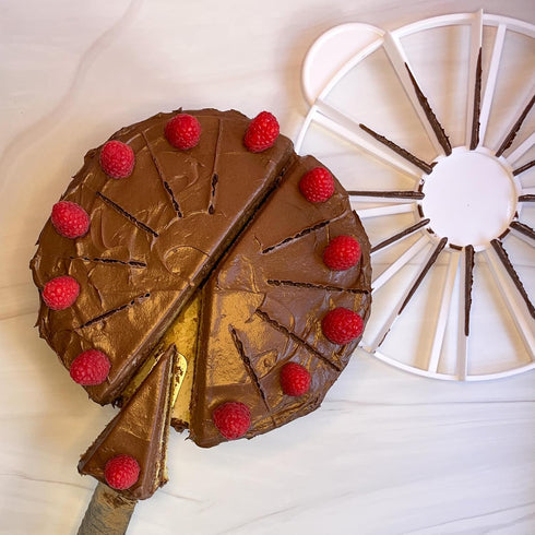 Ateco Cake Portion Marker, 10 or 12 Slices, for Cakes Up To 16-Inches Diameter