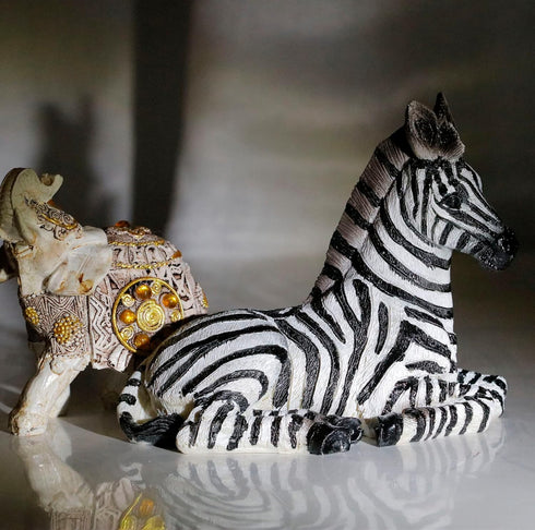 '-5.9inch 3.54inch Zebra Table Sculpture - Resin Zebra Figurine - Black, White - African Safari Zebra Collectible