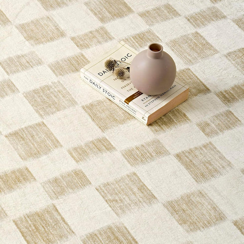EVERGRACE Checkered Plaid Area Rug 2x3, Soft Fuzzy Faux Wool Washable Anti Slip Small Rug for Entryway Bedroom