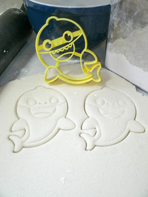 INSPIRED BY BABY SHARK FAMILY DADDY MOMMY COOKIE CUTTER SET OF 5, MADE IN USA PR1158