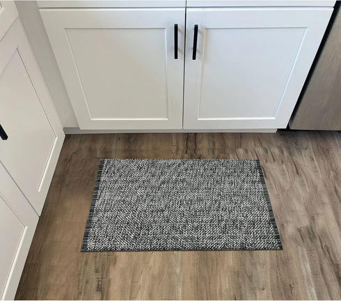 LEEVAN 2'x3' Black Washable Bathroom Rug, Modern Reversible Cotton Entryway Mat for Kitchen and Laundry Room