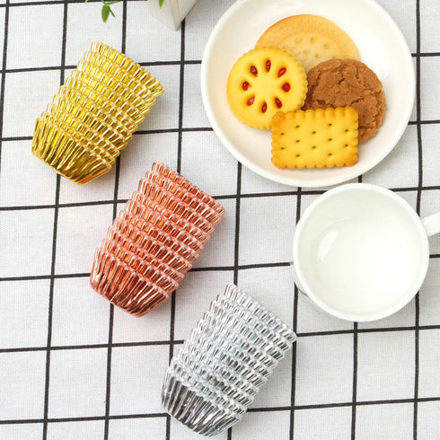 Elcoho 600 Pieces Mini Foil Metallic Cupcake Liners - 1.25 Inch Baking Cups, Gold, Silver, and Rose Gold