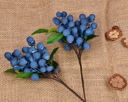 4 DS. DISTINCTIVE STYLE Artificial Blueberries Pieces Lifelike Faux Fruit Berries Fake Flowers for Decoration (Blue)