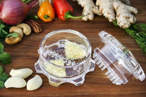 3rd Garlic Twister Gen - For Garlic/Herb/Nuts, Garlic Press Kitchen Mincer and Grinder, Easy to Clean! (Clear) by