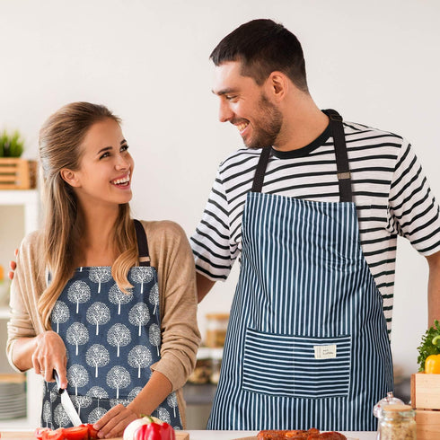 SATINIOR 3 Pieces Adjustable Bib Apron with Pockets, Waterproof Cooking Aprons for Men and Women, Chef Baking Cleaning