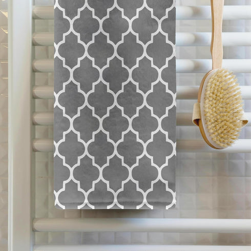 3D Rose Dark Gray Quatrefoil Pattern - Grey Moroccan Tiles - Modern Stylish Geometric Clover Lattice Towel, 15 x 22