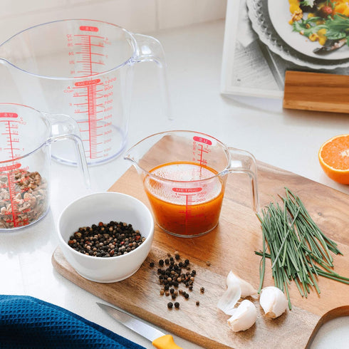 Chef Pomodoro 3-Piece Liquid Measuring Cups Set - Includes 1, 2, and 4 Cup, BPA-Free Plastic, Stackable Nesting