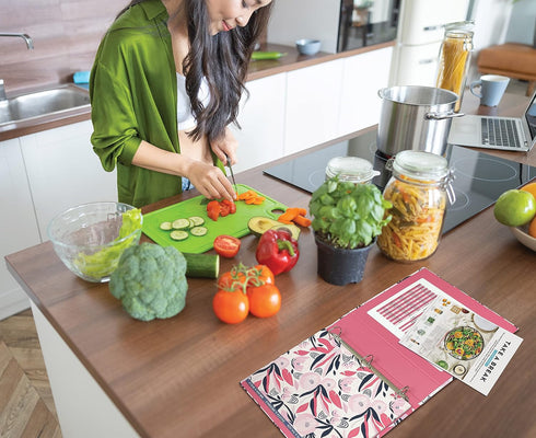 Better Kitchen Products Recipe Binder Set: Full Page 3 Ring Organizer with 50 Protectors & 12 Divider Tabs, Floral