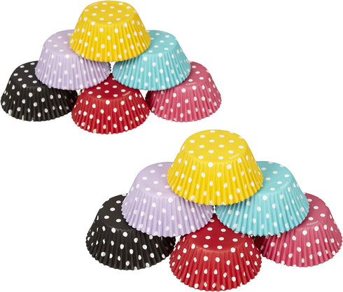 Wilton Standard Cupcake Liner Baking Cups, 300 Count, Polka Dots
