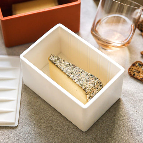 6x4x3.5 CapaBunga Cheese Vault with Divider - Reusable Artisan Cheese Storage Container for Fridge - Food Grade
