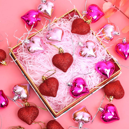 Elcoho 24 Pieces Valentine's Day Heart Baubles Ornaments for Decoration, 2 Styles (Glossy, Glitter)