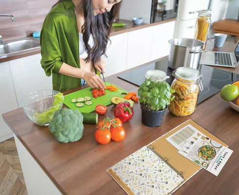 Better Kitchen Products Recipe Binder Set - Full Page 3 Ring Organizer with 50 Protectors & 12 Dividers