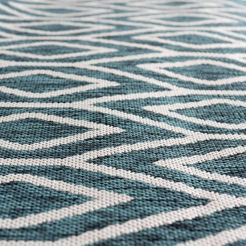 Jill Zarin Outdoor Collection Area Rug, Turks and Caicos (2' 2" x 3' Rectangle Teal/Ivory)